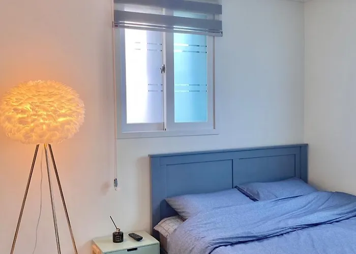 Hwagok Station House Near Hongdae Apartment *